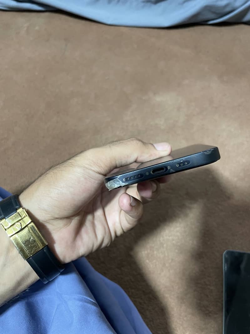 Apple iPhone 12 1