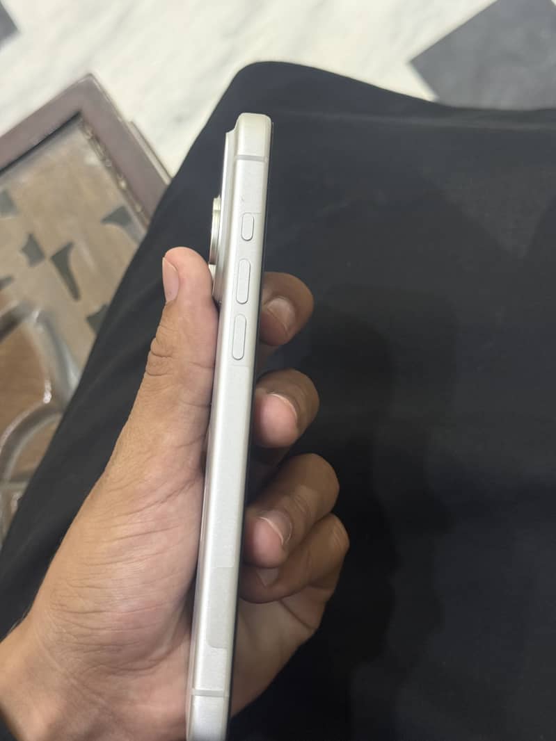 Apple iPhone 17 Pro Max 5