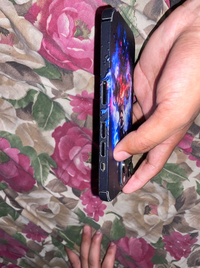 Apple iPhone 14 Pro 1