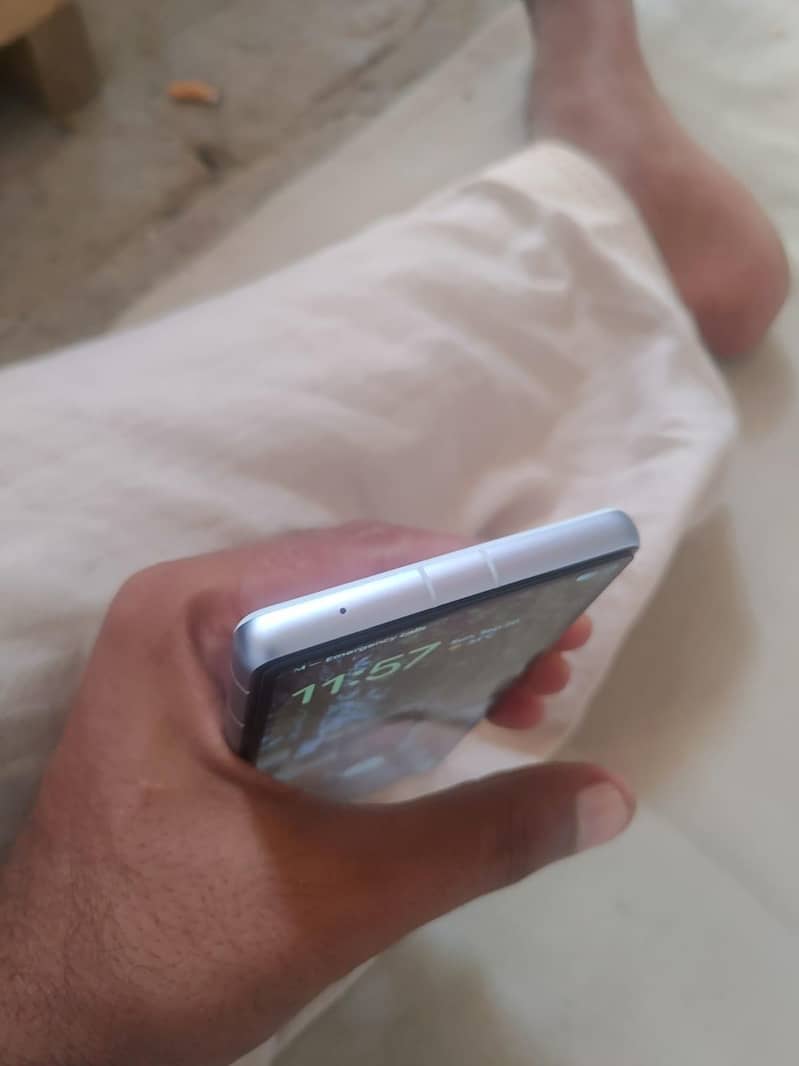 Google Pixel 7a 3
