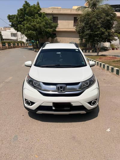 Honda brv S full option Automatic