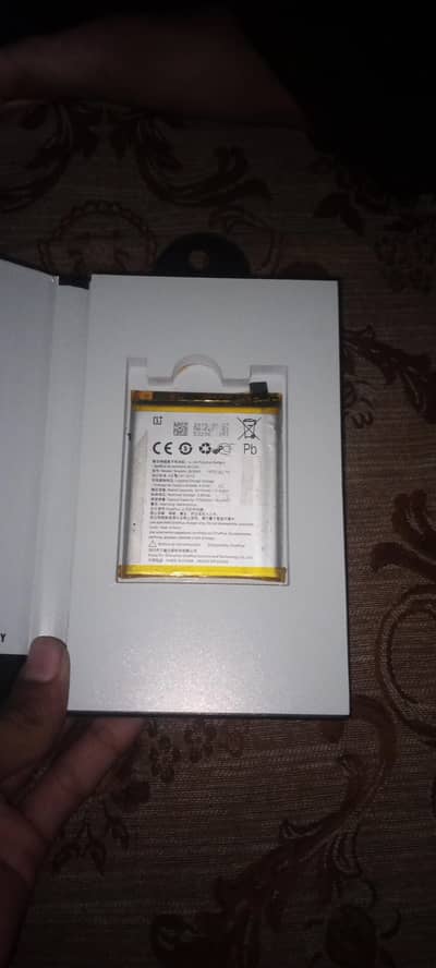 one plus 6t battery / 3 4 hour easily Nikal jati h