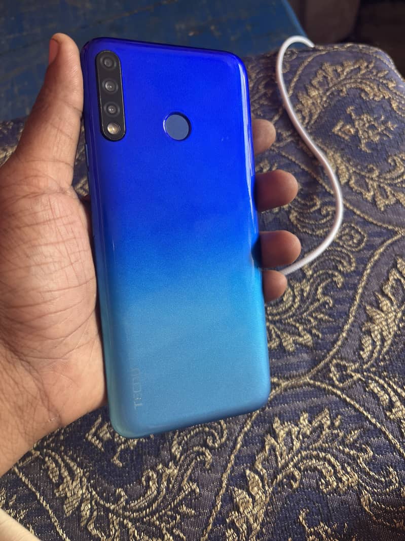 Tecno Spark 4 1