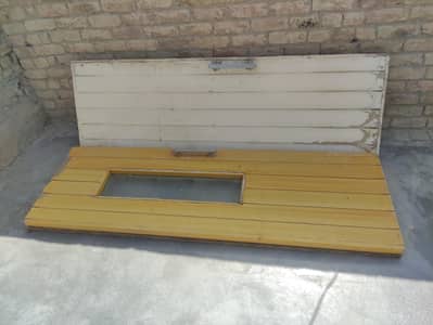 ROOM DOOR
