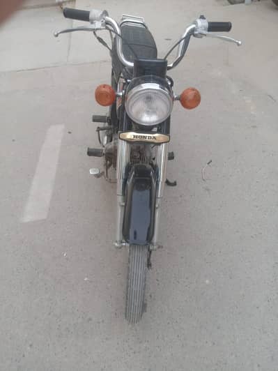 Honda 82 for selling home used bike .