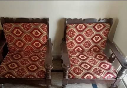 5-Seater Wooden Sofa Set (3+1+1) Excellent Condition 03205890505