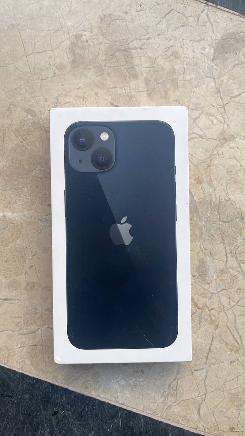 Apple iPhone 13 2