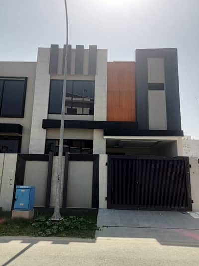 House for sale in Rahim Yar khan