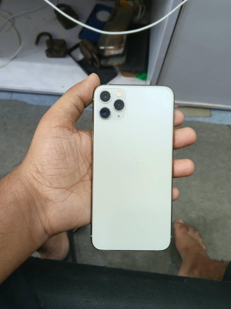 Apple iPhone 11 Pro Max 0