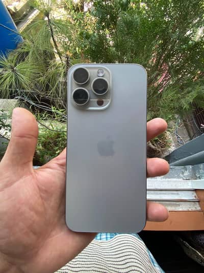 Apple iPhone 15 Pro Max