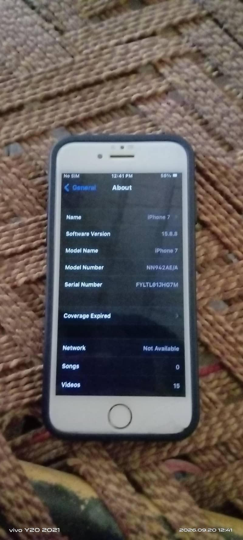 Apple iPhone 7 0