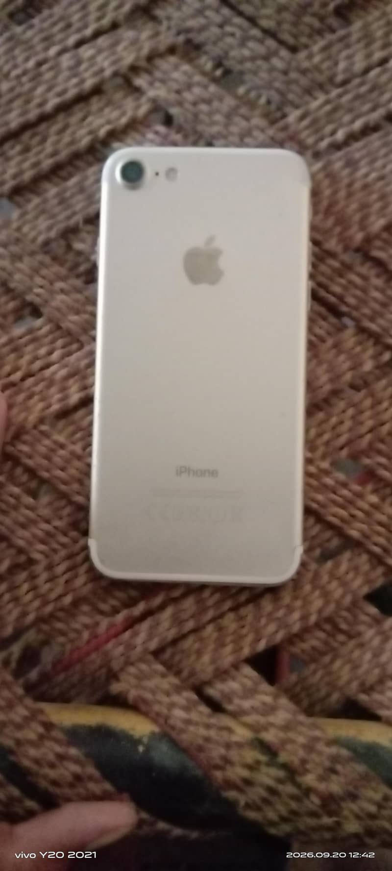 Apple iPhone 7 2