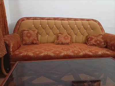 5 seater sofa set in Excellent Condition