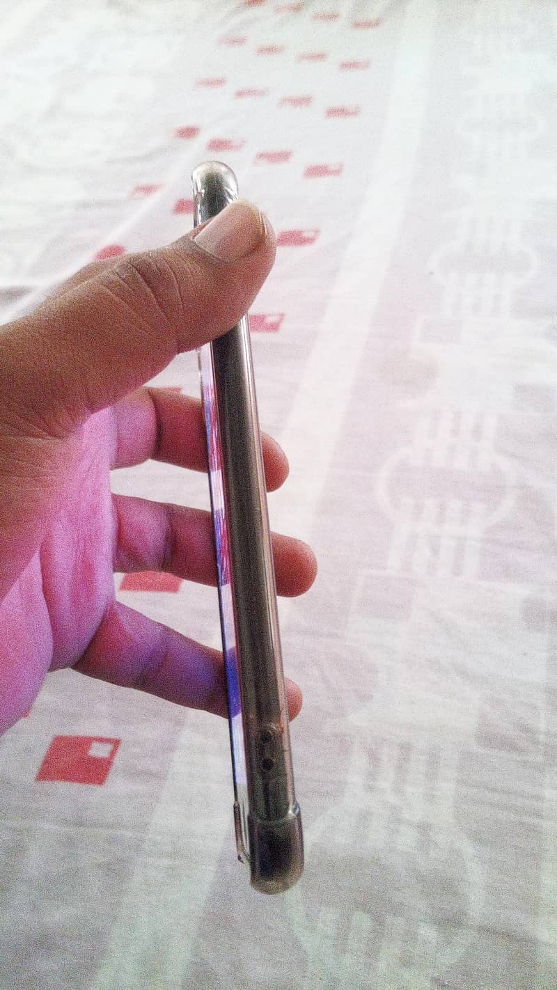 Apple iPhone 7 Plus 0