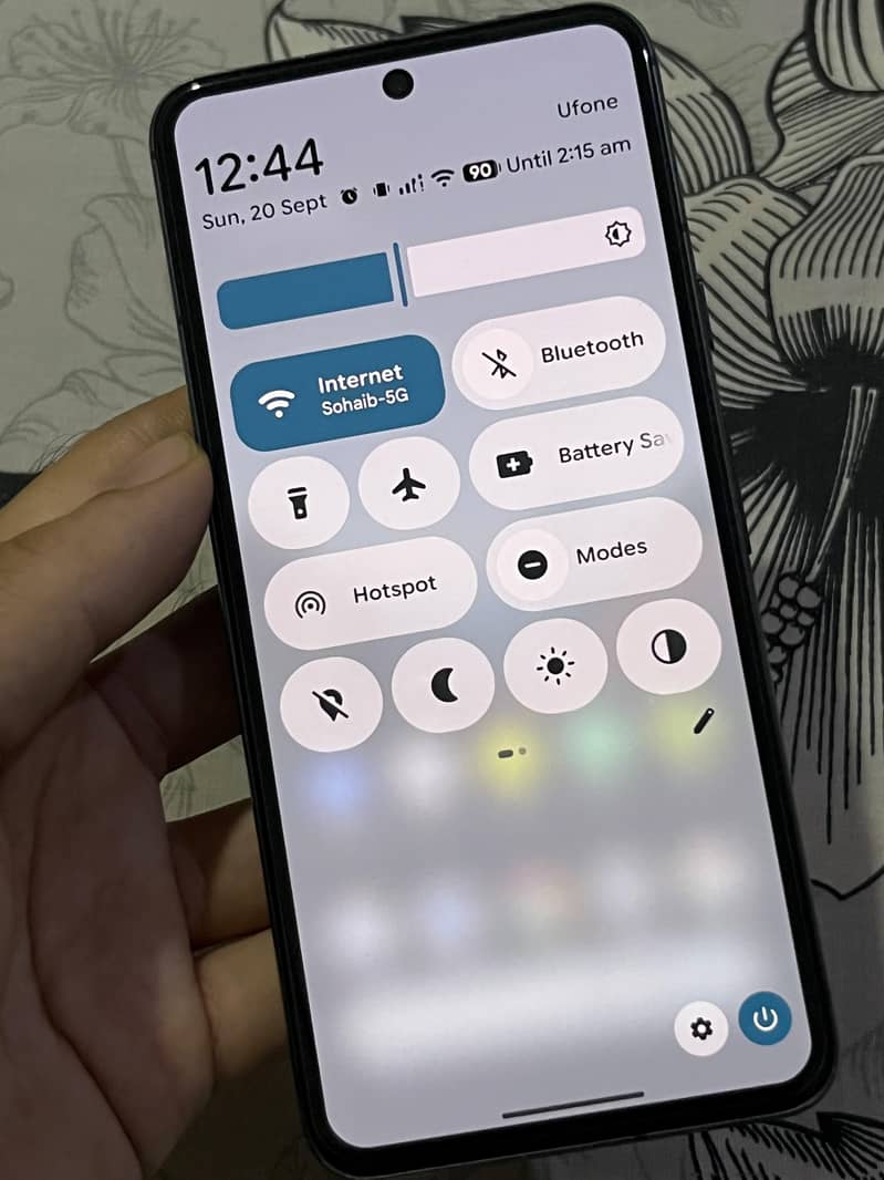 Google Pixel 8 4