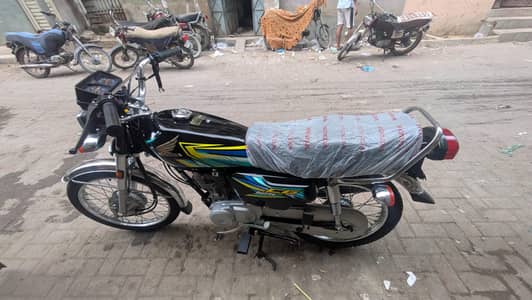 honda 125 black 2026