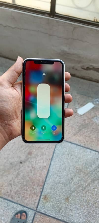 Apple iPhone XR
