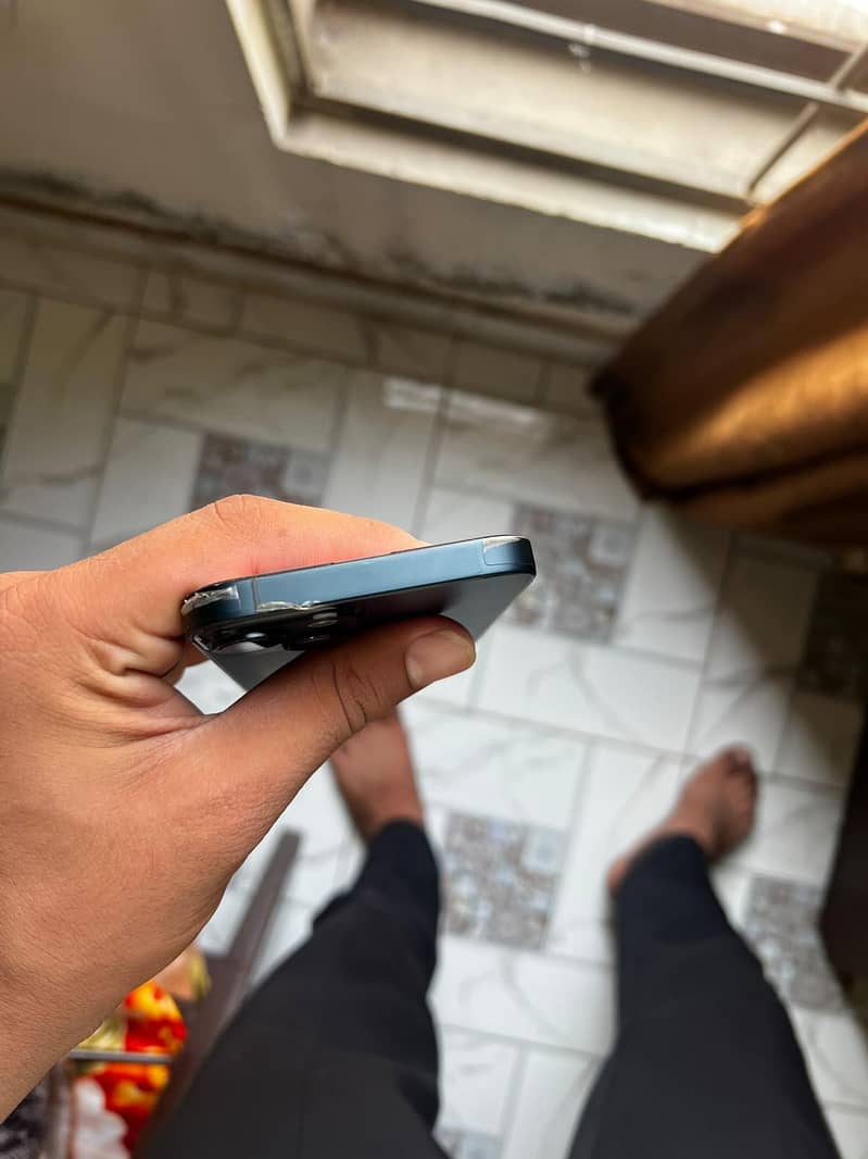 Apple iPhone 14 1