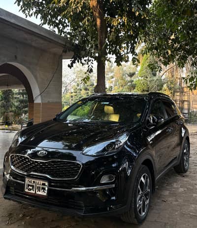 KIA SPORTAGE AWD 2020 — EXCELLENT CONDITION