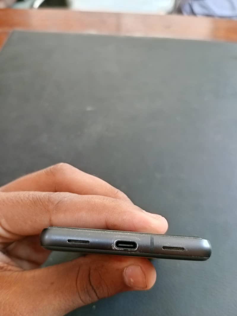 Google Pixel 7a 5