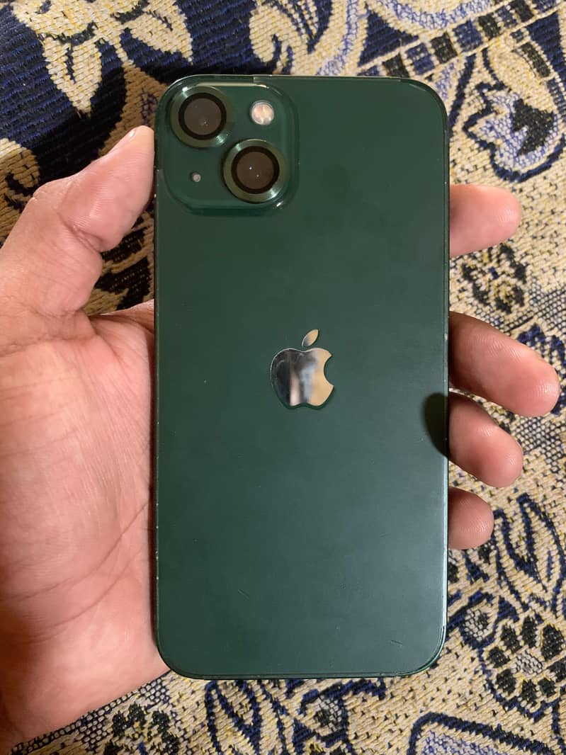 Apple iPhone 13 0