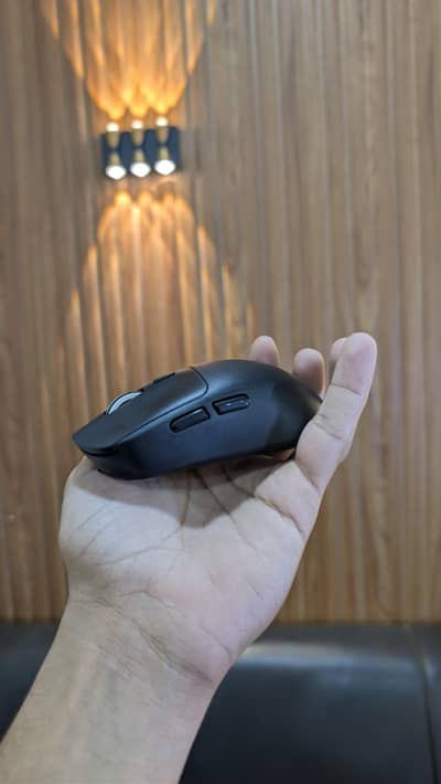 M348 Ergonomic Dual-Mode Wireless Mouse