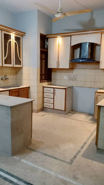 three bed dd ground floor portion for rent in johar