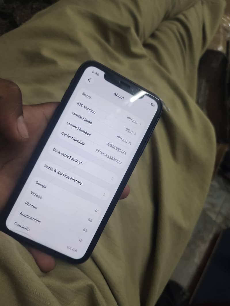 Apple iPhone 11 3