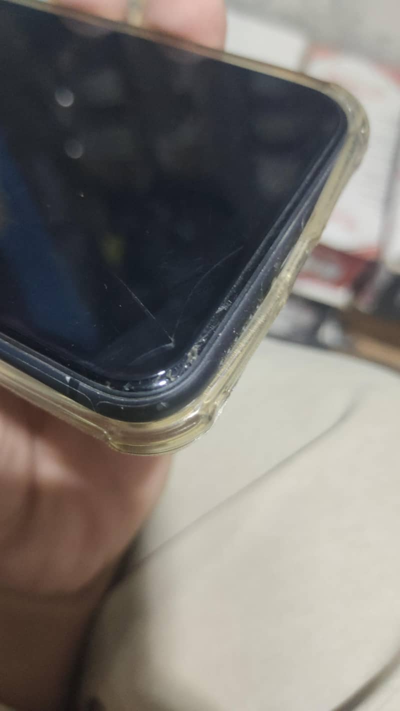 Apple iPhone 11 6