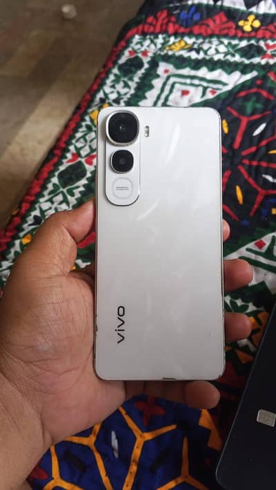 Vivo Y400