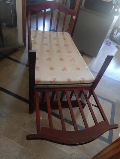 kids wooden bed