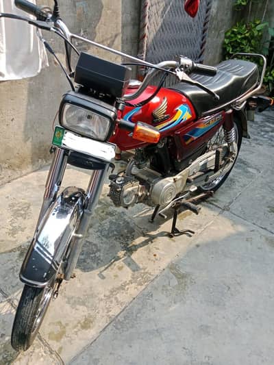CD 70 2013 used condition for sale urgent sale