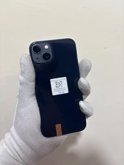 Apple iPhone 13