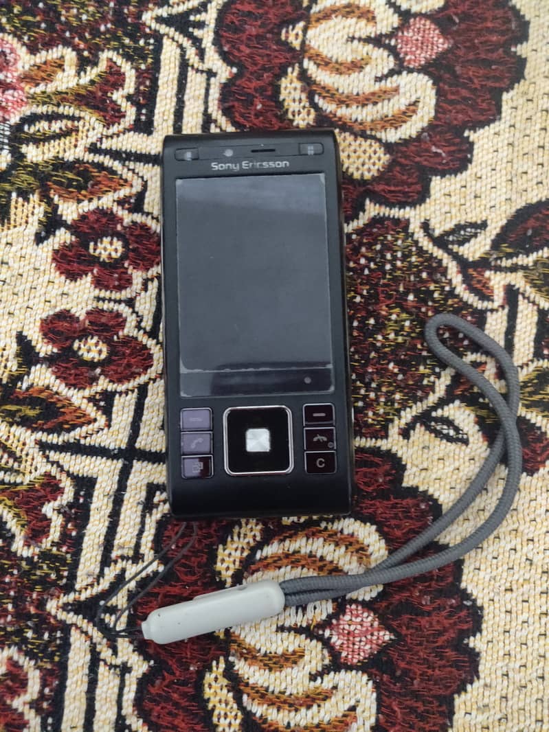 Sony Ericsson c905 8