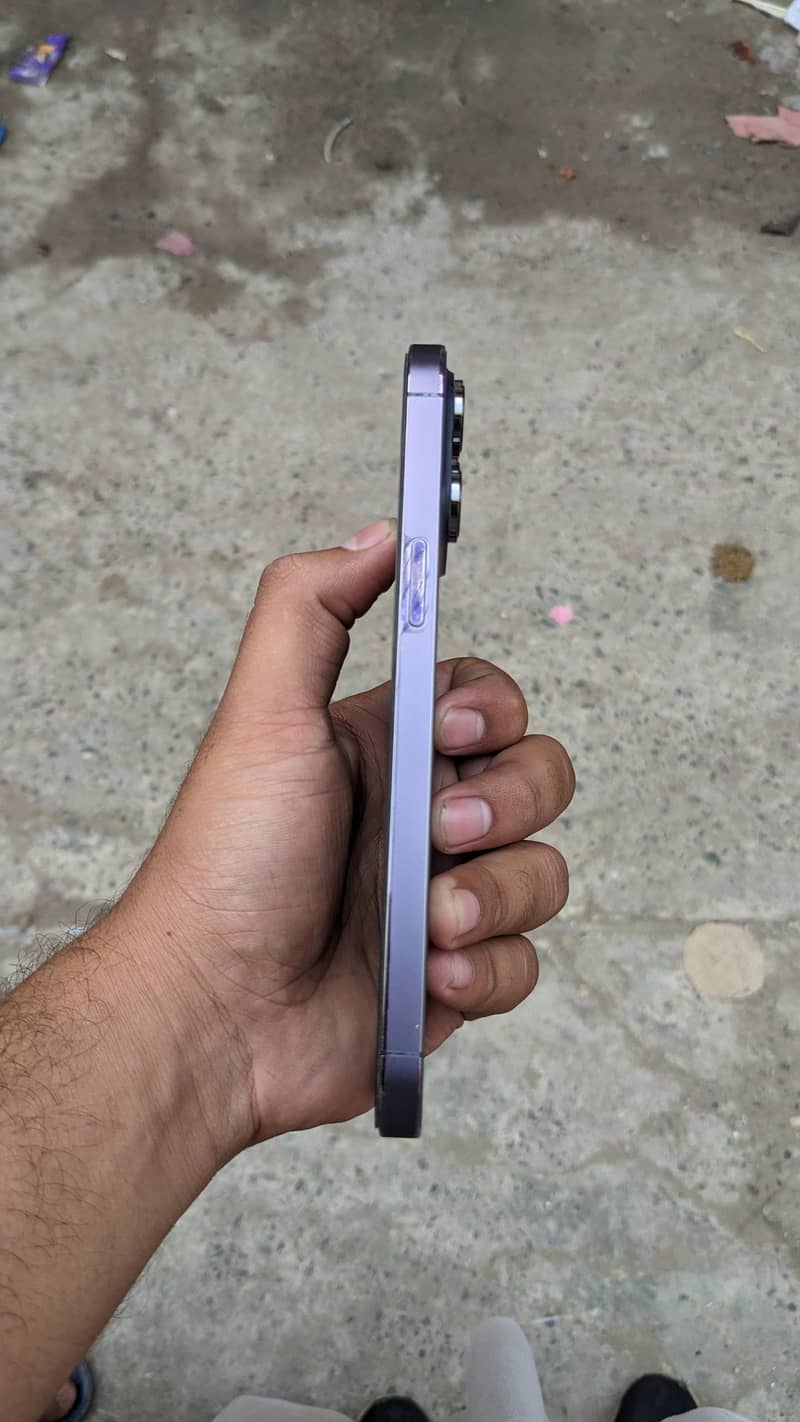Apple iPhone 14 Pro Max 3