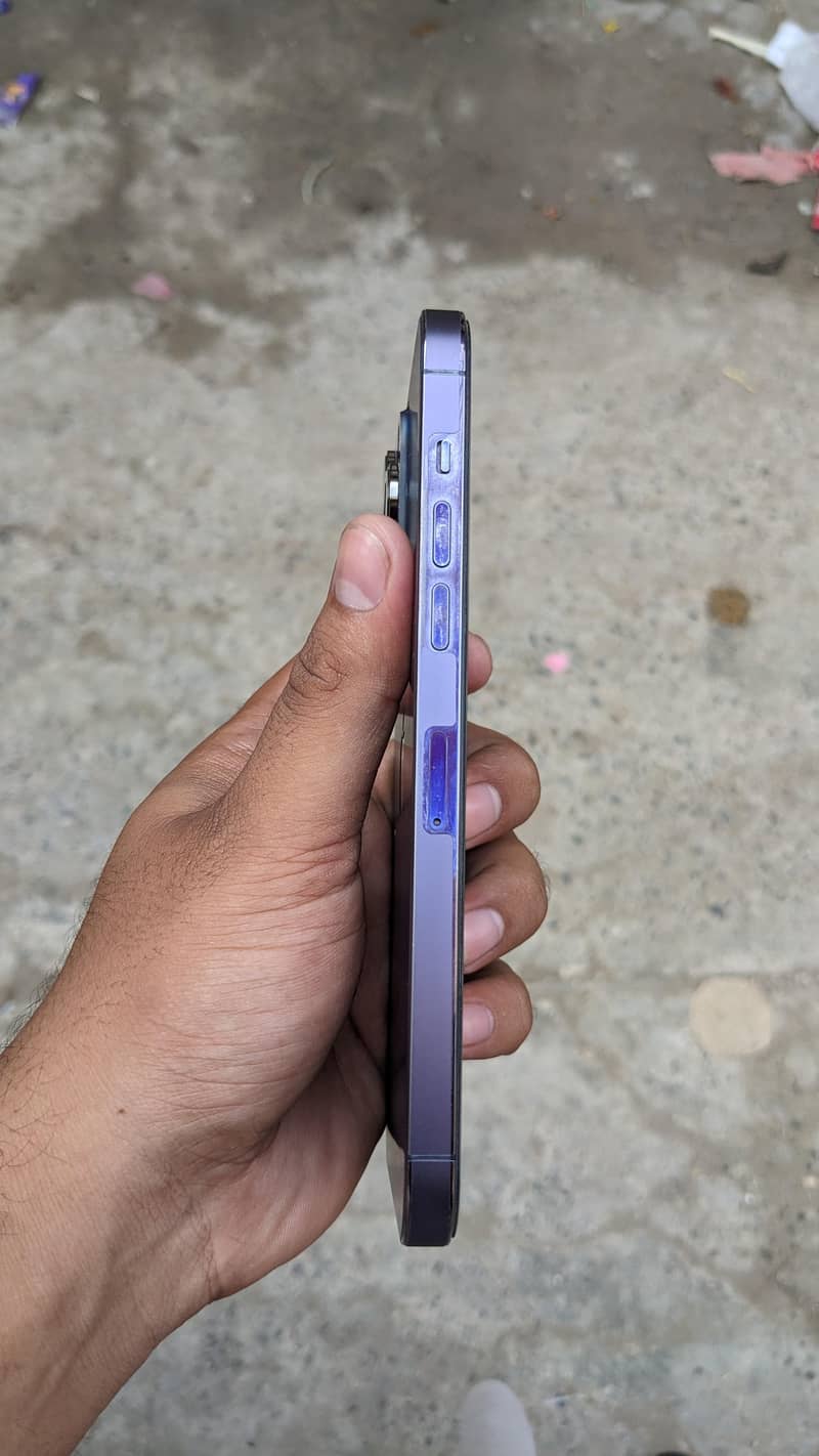Apple iPhone 14 Pro Max 4
