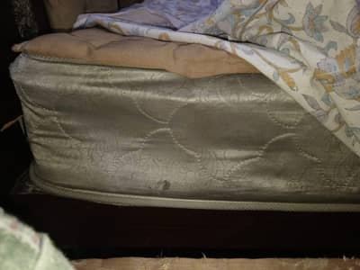 bed and. mastess
