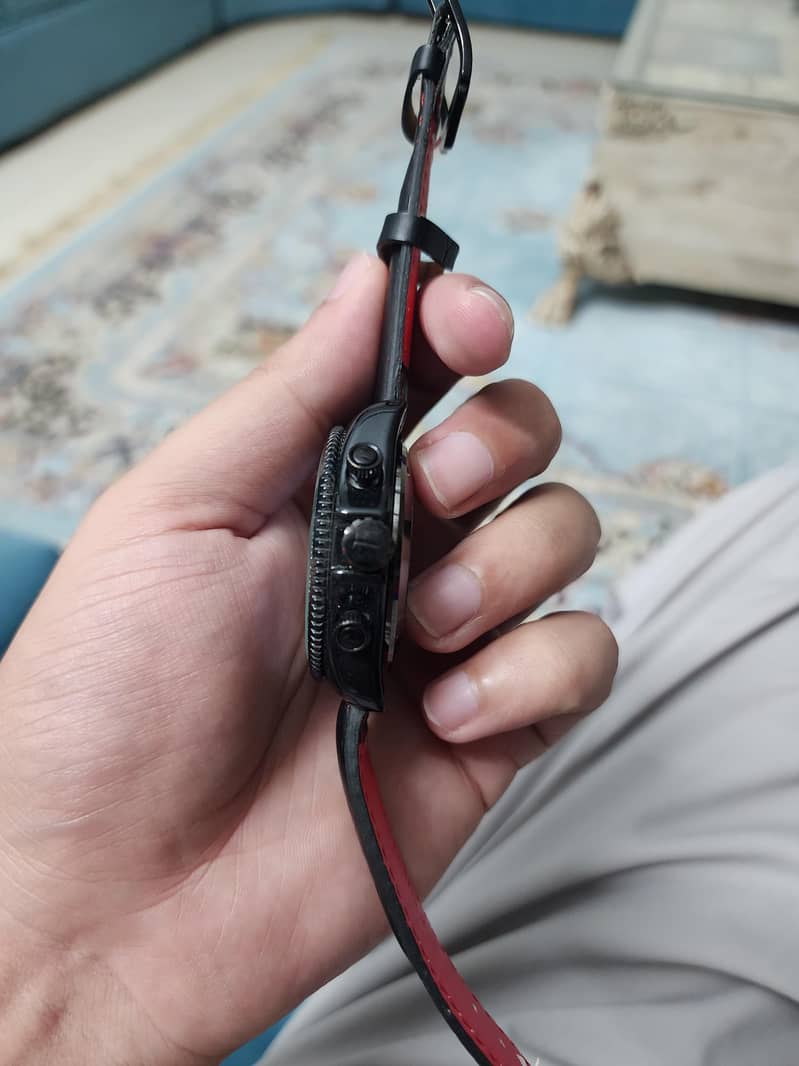 Taghuer automatic 1
