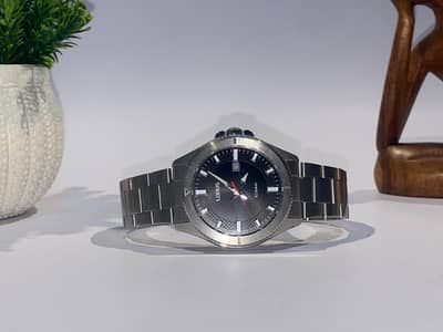 Lorus (Seiko) Stainless Steel Men's Watch - Perfect Condition