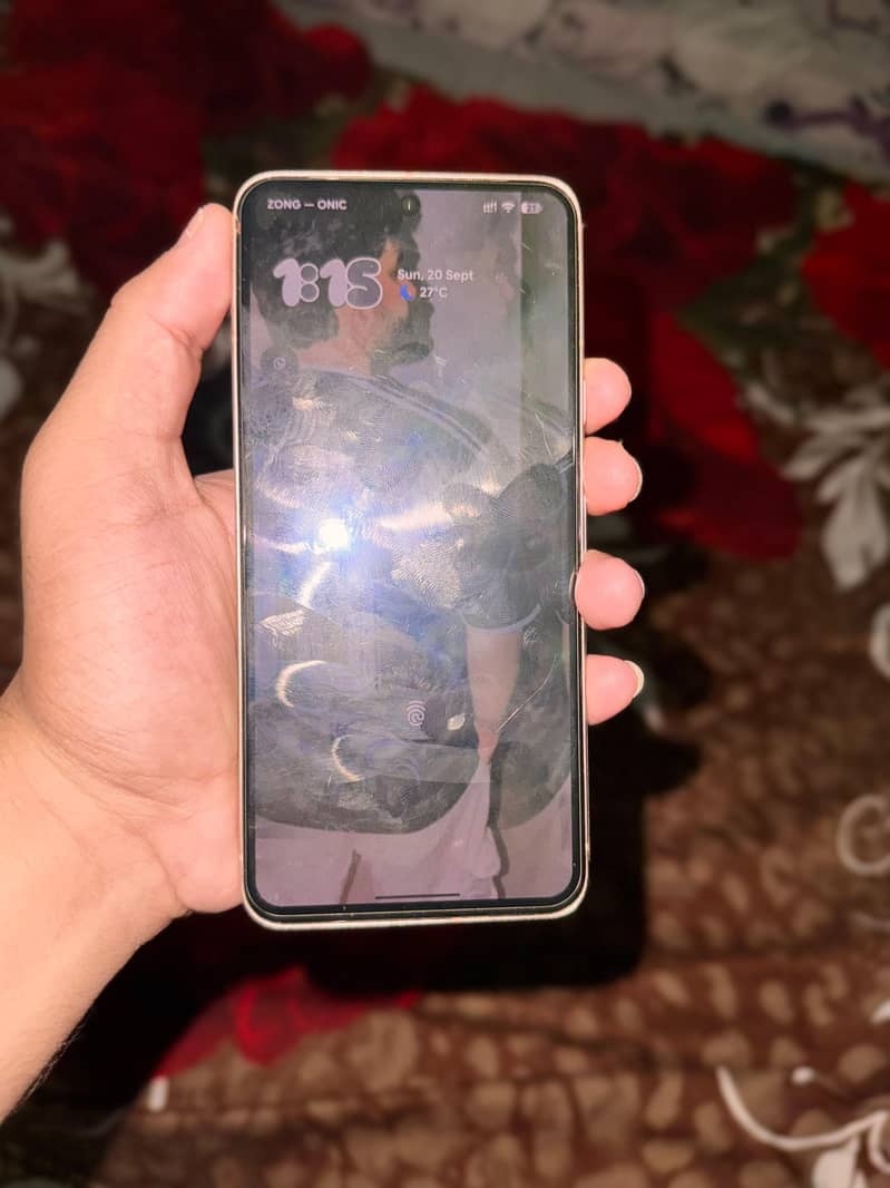 Google Pixel 8 6