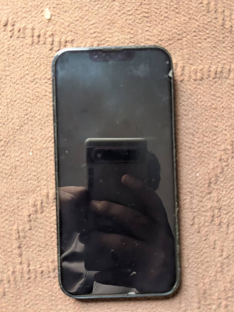 Apple iPhone 13 5