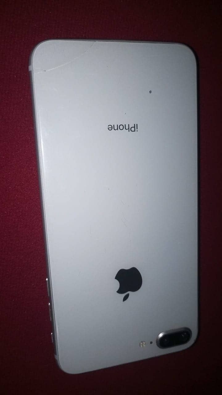 Apple iPhone 8 Plus 0