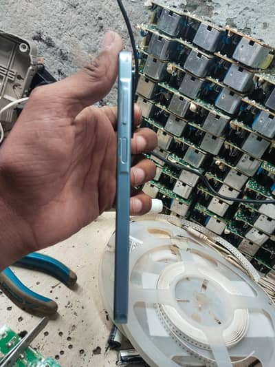 Samsung Mobile A17