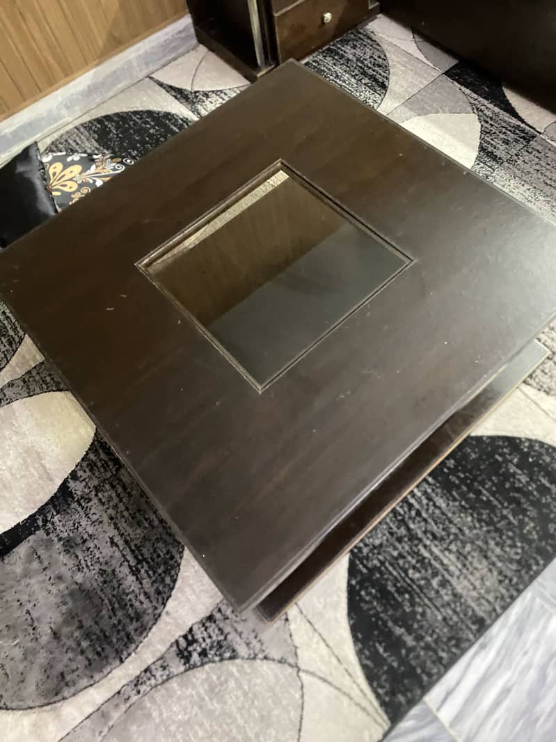Big coffee table 1