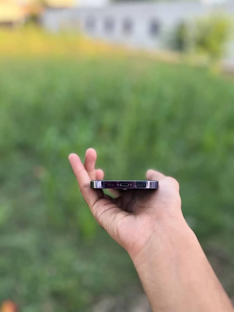 Apple iPhone 14 Pro 1
