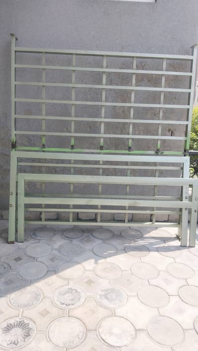 iron double bed