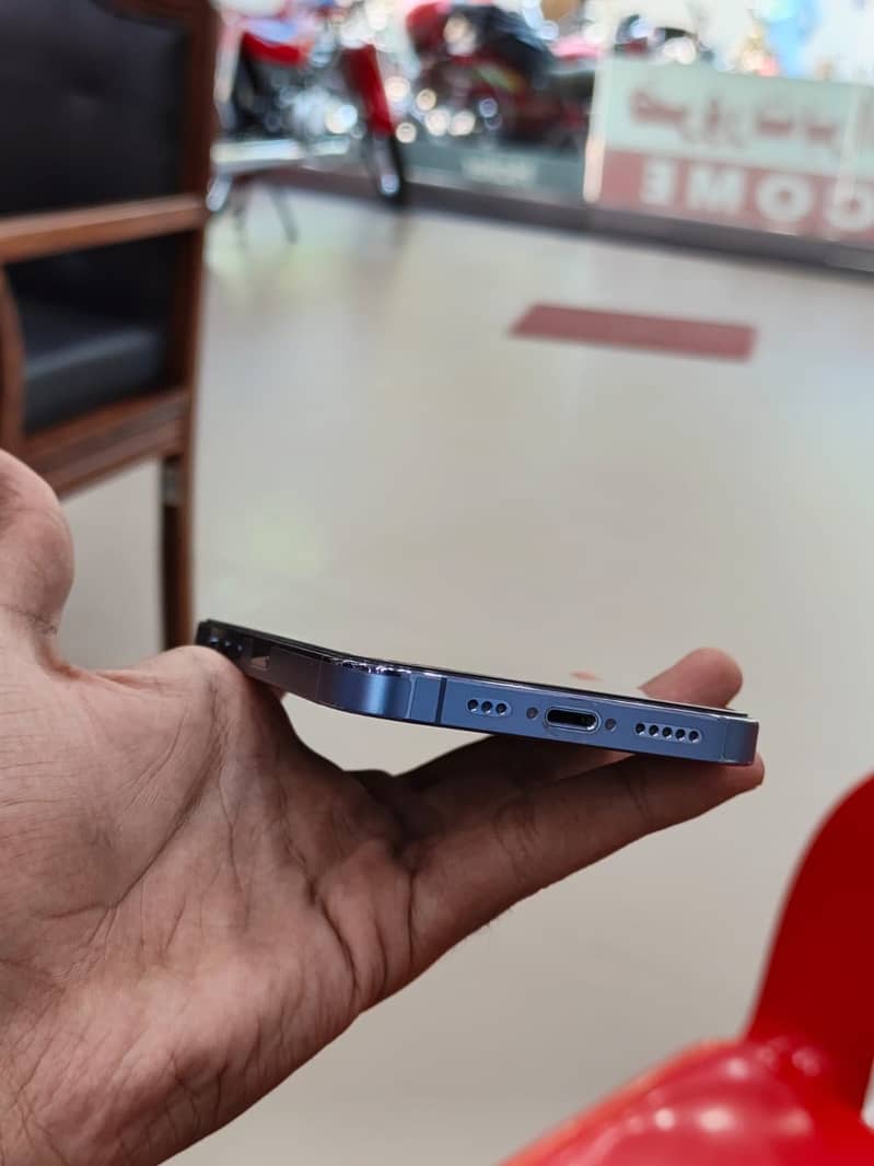 Apple iPhone 13 Pro 1