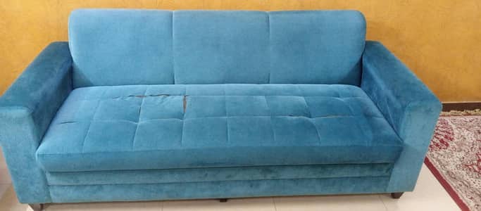 7 Seater Sofa Set almost new in well condition