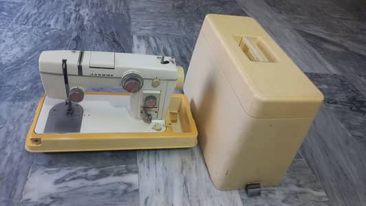 Janome Sewing Machine Model 802