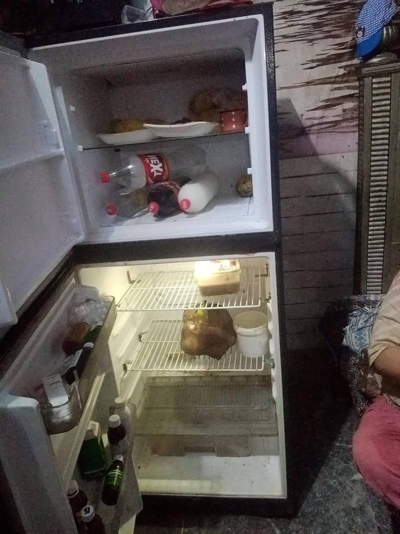 Dawlance fridge 1